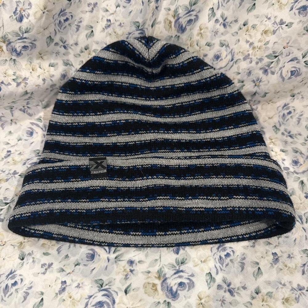 Zeroxposur bluegray striped knit beanie